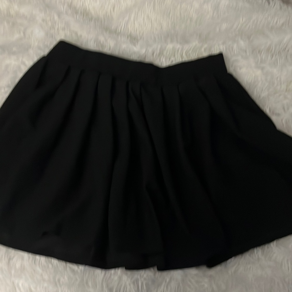 black skirt